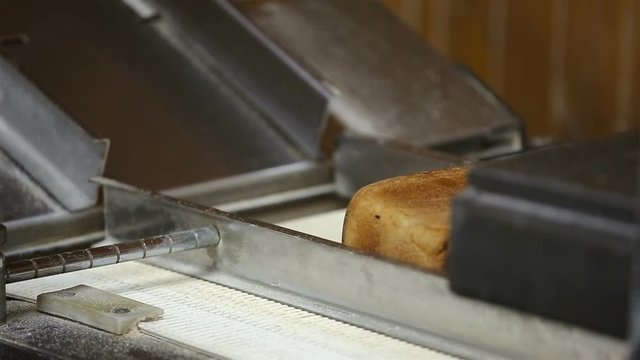 Machine for cutting bread close up