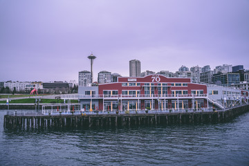 Fototapeta premium Seattle City Skyline Near Water