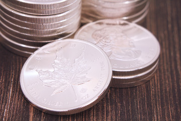 Maple leaf silver, canadian fine silver ounce. coin made of pure silver, valuable for coin collectors, 1 OZ