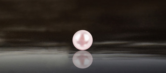 Real pearls Selected, beautiful color, laying on the ground, with reflection