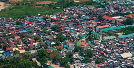 Dense building houses image at Manila, Philippines