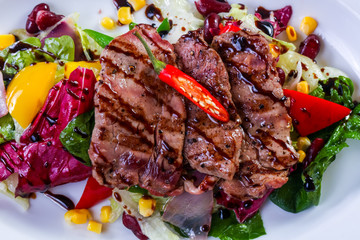 Grilled pork with vegetables