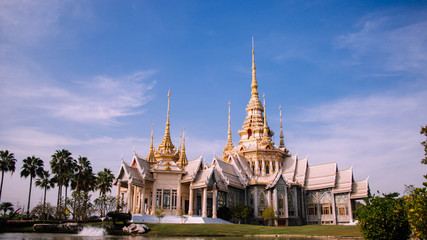 Naklejka premium wat luang phor toh