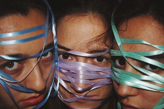 Tangled in ribbons *4