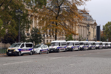 fahrzeuge der französischen nationalpolizei