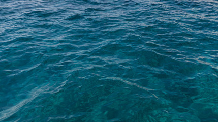 Fototapeta na wymiar Clear water in the bay.