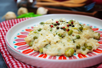 Risotto with broccoli, peas and lips