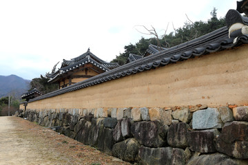 Fototapeta na wymiar 한국의 아름다운 전통 건축물