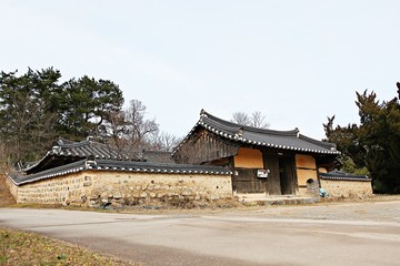 Obraz premium 양동마을입니다우리것을보존하기위해많이노력하는곳입니다
