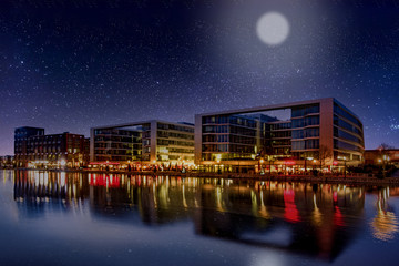 Fototapeta premium Nachts in Duisburg