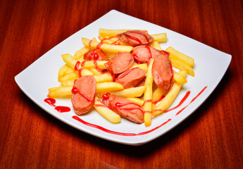 french fries with sausage
