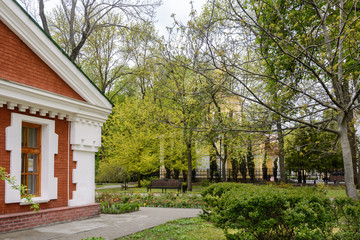 Gomel Palace and Park Ensemble. View of the Cathedral of Peter and Paul in early spring. The author of the project and architect of the Peter and Paul Cathedral is George Clark.