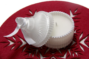 bougie et son pot en verrerie