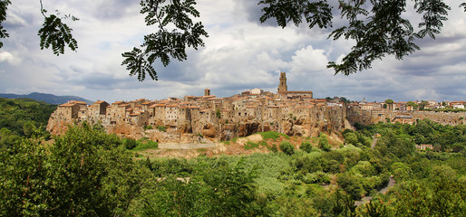 Fototapeta na wymiar View of Pitigliano in Tuscany, Italy