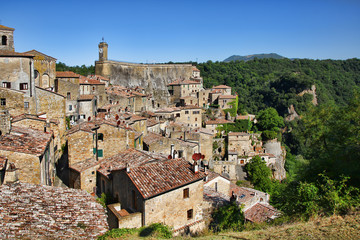 Fototapeta na wymiar Village of Sorano in Southern Tuscany, Italy