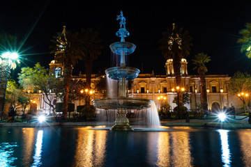 Fototapeta premium Pool of the square of arms of Arequipa