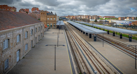 Fototapeta na wymiar estacion ferroviaria en Zamora España Europa