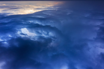 Obraz premium Aerial view of heavy thunderclouds over the forest of Karelia