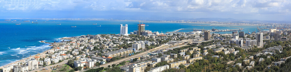 Fototapeta premium Haifa Israel. Panoramic view of Haifa bay,