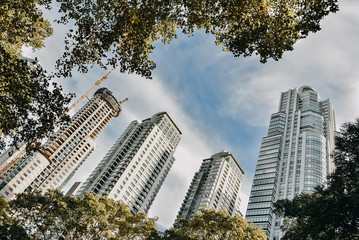 Obraz premium buenos aires financial sky line city