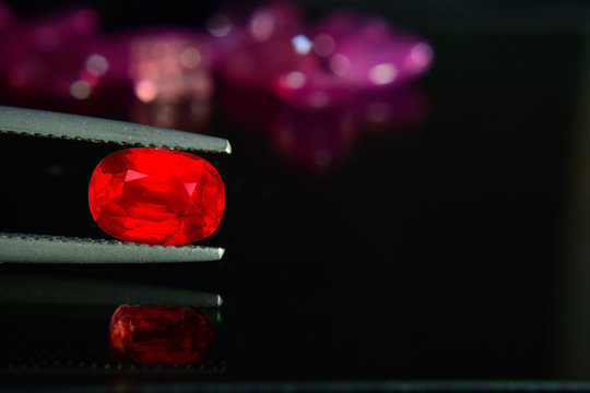 ruby Is red gem Beautiful by nature For making expensive jewelry	