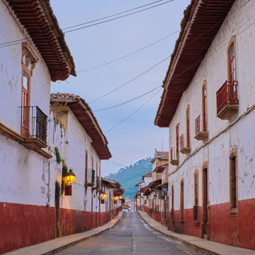 Calles de Patzcuaro Michoacan