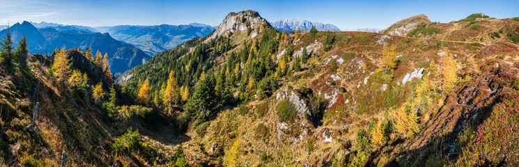 Fototapeta na wymiar Sunny idyllic autumn alpine scene. Peaceful Alps mountain view from hiking path from Dorfgastein to Paarseen lakes, Land Salzburg, Austria. Picturesque hiking seasonal, nature beauty concept scene.