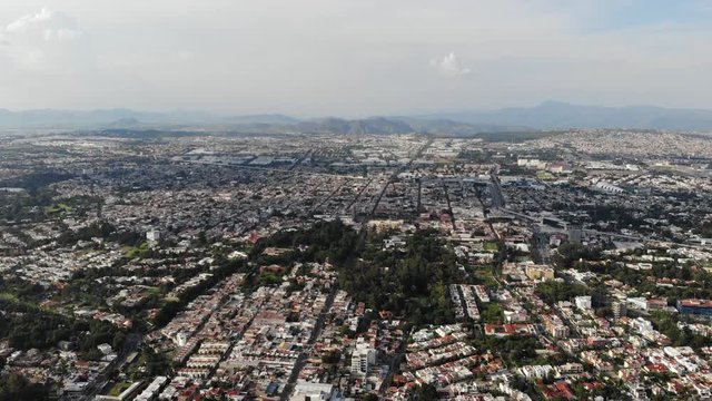 Aerial shot of the city. (Guadalajara, Jalisco, M&eacute;xico)