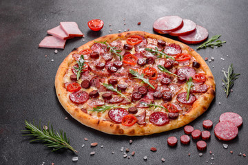 Pepperoni Pizza with Mozzarella cheese, salami and ham