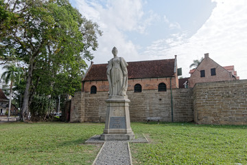 Hommage à la reine des pays bas Wilhelmine derrière le fort Zeelanda à Paramaribo - Suriname