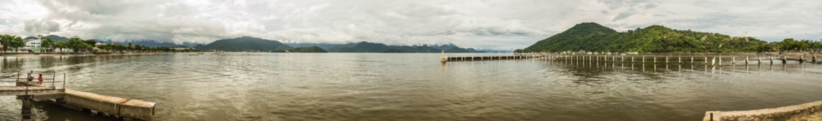 Urwald am Meer bei Ubatuba, São Paulo, Brasilien