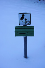 Hundekot Tütenspender in einem Park