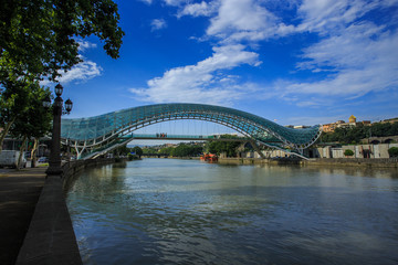 Fototapeta na wymiar Peace Bridge in Tbilisi, Georgia.