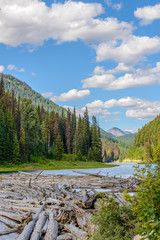 Obraz premium Majestic mountain lake in Canada. Seton Lake. Lillooet, Whistler, Vancouver area.