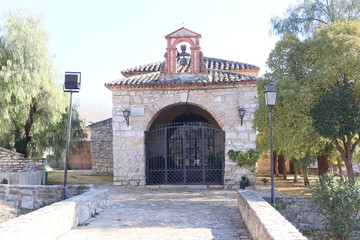 Fototapeta na wymiar ermita antiguo 