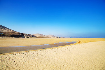 Playa Jandia. Jandia Beach, Fuerteventura. The best beach for windsurfing and kitesurfing in Jandia. Sand dunes, relief. 