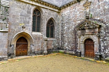 Fototapeta na wymiar Chapelle Notre-Dame de Kerfons, Ploubezre, Côtes-d'Armor, Bretagne, France