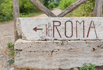 Plakat Via Francigena (pilgrim's route to Rome) way marker showing the direction to Rome