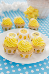 cupcakes on tablecloth