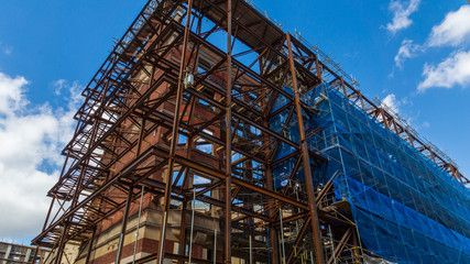 Einger&uuml;stetes Au&szlig;enmauerwerk