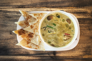 Beef Green Curry Roti