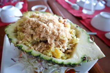 stir fried rice with pineapple, pineapple fried rice
