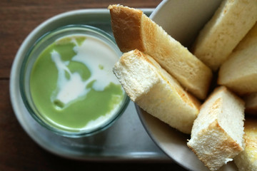 Dessert -  Pandan Custard Bread - Thai Style 