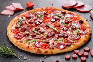 Pepperoni Pizza with Mozzarella cheese, salami and ham