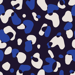 Abstract Hand-Drawn Overlay Spots Animal Skin Vector Seamless Pattern. Organic Fragments. Terazzo marks