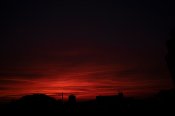 Fototapeta premium City Skyline Silhouette Sunset with Parliament building and cityscape in Bangkok Thailand. Another beautiful sunset sky. Sunset sky sun clouds. Sunset wallpaper. Aesthetic wallpapers. Sky aesthetic