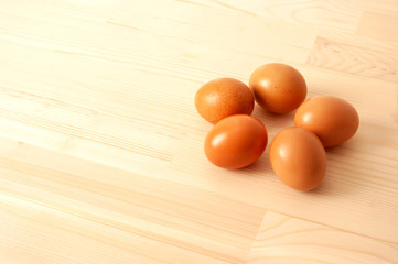 Chicken eggs composition on wooden table, cooking for easter, breakfast time, morning food, ingredient. farm style, homemade dishes.