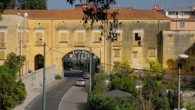 N&aacute;poles. Tr&aacute;fico en Capodimonte III. Campania, Italia, Europa.
