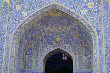 
Get 25 images promo deal
Colorful blue Persian mosaics on the wall of a mosque, Iran.
