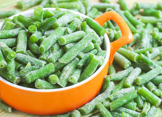 Frozen cut green beans - 323284308